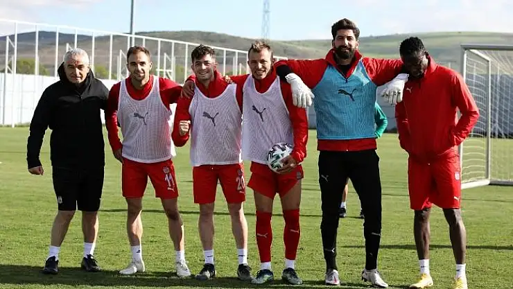 'Sivasspor, ara vermeden Fenerbahçe maçı hazırlıklarına başladı'