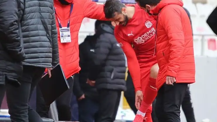 'Sivasspor´da Caner Osmanpaşa sakatlandı!'