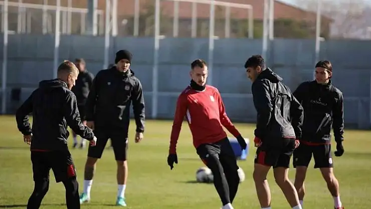 'Sivasspor´da Fenerbahçe maçı öncesi sakatlık şoku!'