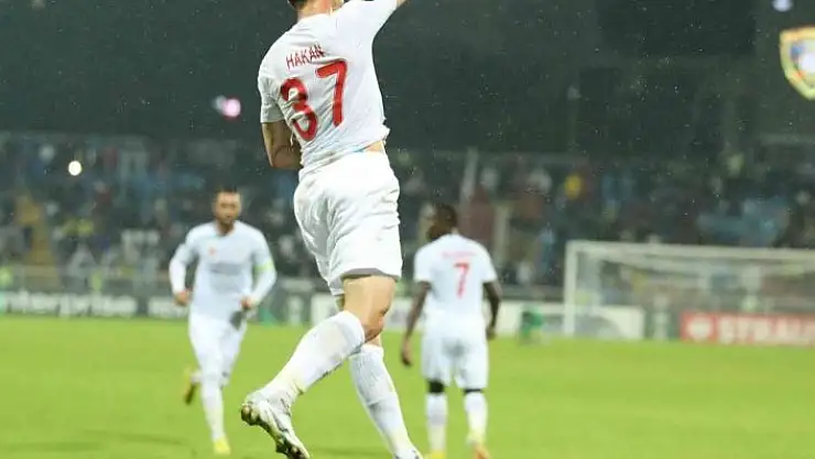 'Sivasspor´da Hakan Arslan, siftah yaptı'