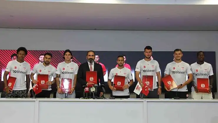 'Sivasspor´da toplu imza töreni'
