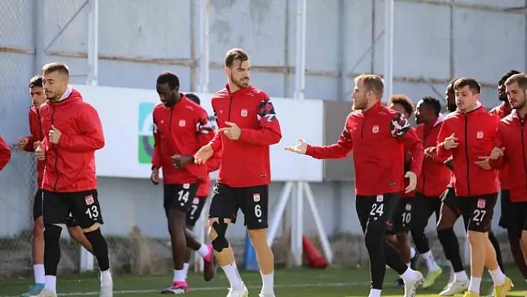 'Sivasspor`dan sakat futbolcular için açıklama'