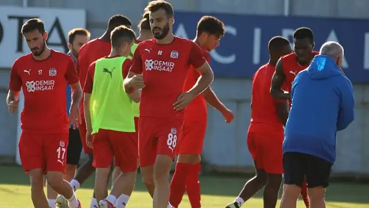 'Sivasspor, Konya maçının taktiğini çalıştı'