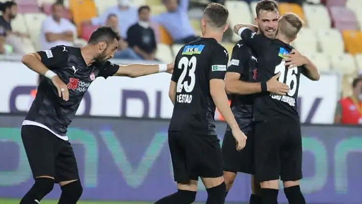 'Sivasspor ligdeki ilk galibiyetini aldı'