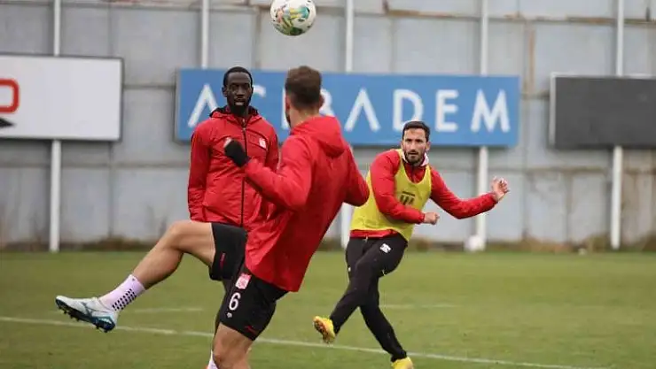 'Sivasspor, Ümraniye maçı hazırlıklarını tamamladı'