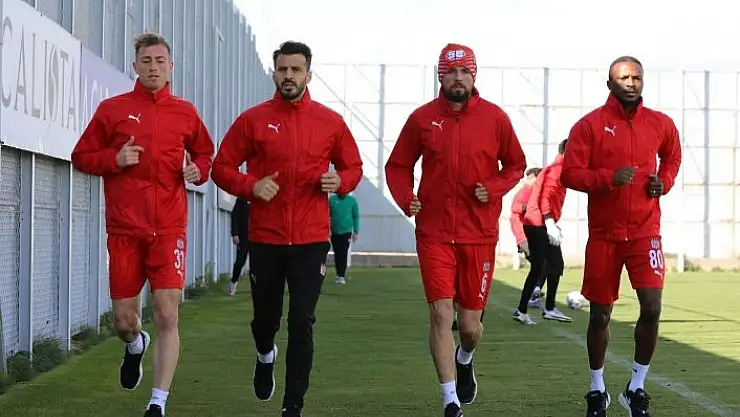 'Sivasspor´un Fenerbahçe kafilesi belli oldu!'