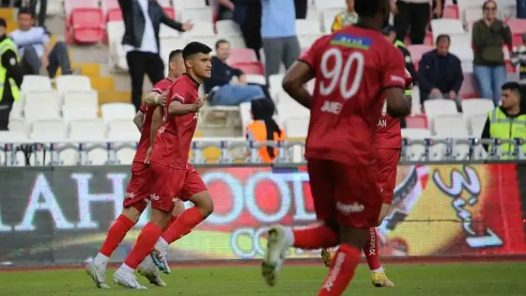 'Sivasspor´un genç oyuncusu Emre Gökay siftah yaptı'