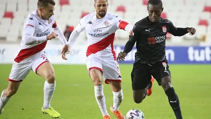 'Sivasspor´un sahasındaki galibiyet hasreti 6 maça çıktı!'