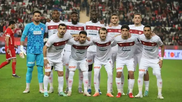 'Sivassporda zorlu Beşiktaş maçı öncesi 6 eksik'