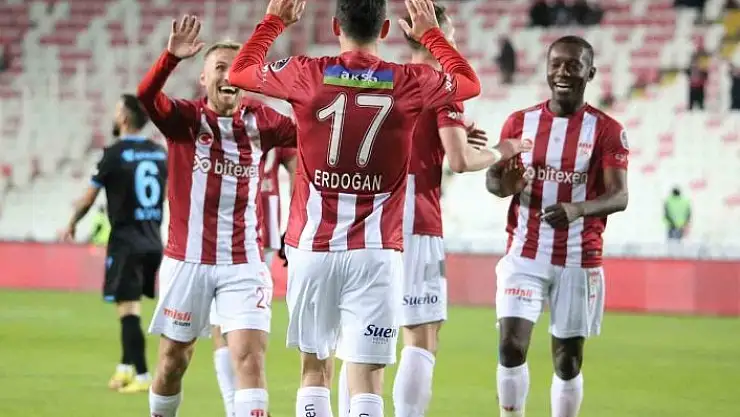 'Sivassporlu Erdoğan Yeşilyurt gol sayısını 6´ya yükseltti'