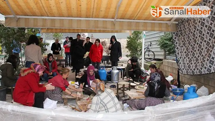 Sokak hayvanları için gözleme etkinliği yapıldı