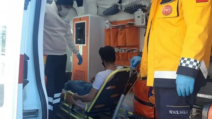 'Sokak ortasında bıçaklanarak yaralandı'