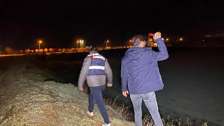 'Sokak ortasında kaçırılan kız çocuğu her yerde aranıyor'