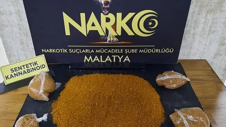 'Sokak satıcılarına yönelik operasyonda 2 tutuklama'