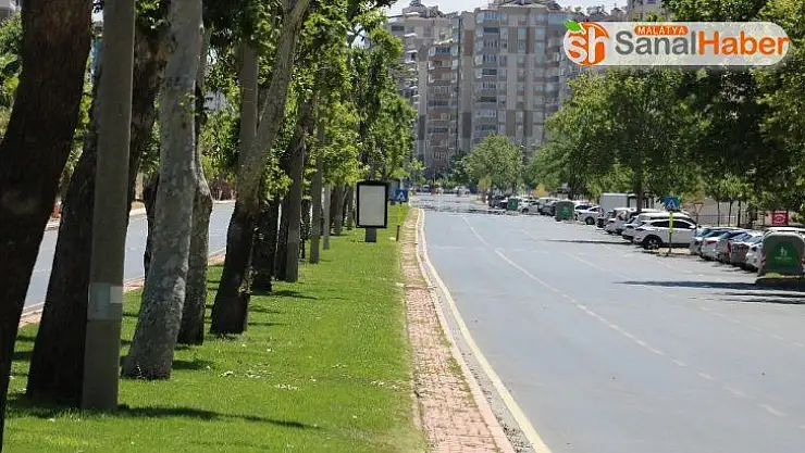 Sokaklar sessizliğe büründü