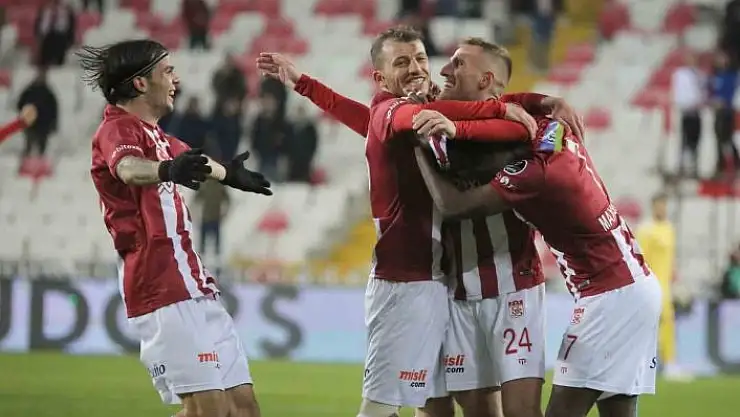 'Spor Toto Süper Lig: DG Sivasspor: 4 - Trabzonspor: 1 (Maç sonucu)'