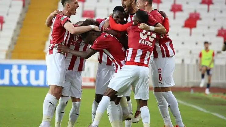'Süper Lig: D.G. Sivasspor: 2 - Kasımpaşa: 1 (Maç sonucu)'