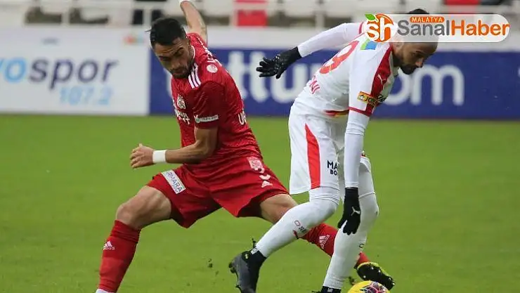 Süper Lig: DG Sivasspor: 0 - Göztepe: 0 (İlk yarı)