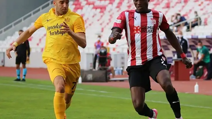 'Süper Lig: DG Sivasspor: 0 - MKE Ankaragücü: 0 (İlk yarı)'