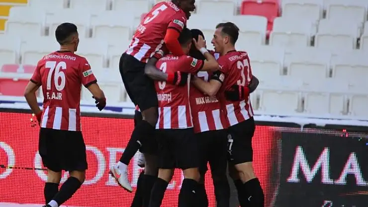 'Süper Lig: DG Sivasspor: 1 - Kayserispor: 0 (İlk yarı)'