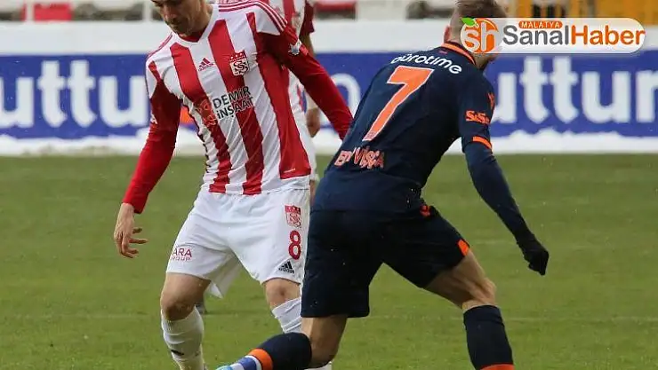 Süper Lig: DG Sivasspor: 1 - Medipol Başakşehir: 1 (Maç sonucu)