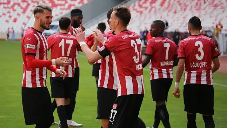'Süper Lig: DG Sivasspor: 2 - Gaziantep FK: 1 (Maç sonucu)'