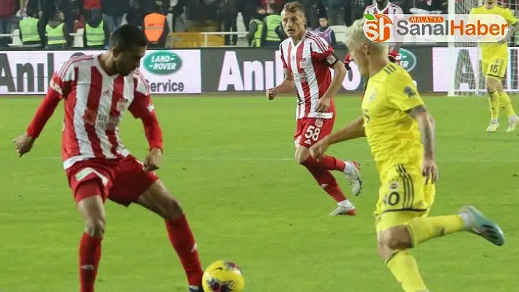 Süper Lig: D.G. Sivasspor: 3 - Fenerbahçe: 1 (Maç sonucu)