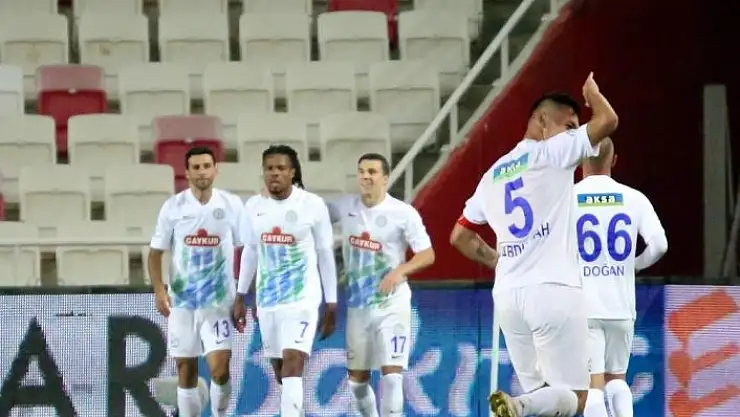 'Süper Lig: Sivasspor: 0 - Çaykur Rizespor: 2 (Maç sonucu)'