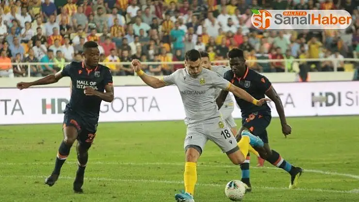 Süper Lig: Yeni Malatyaspor: 0 - Medipol Başakşehir: 0 (İlk yarı)