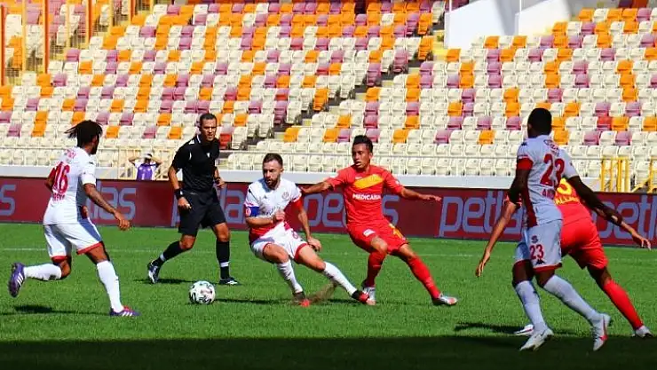 'Süper Lig: Yeni Malatyaspor: 1 - Antalyaspor: 0 (İlk yarı)'