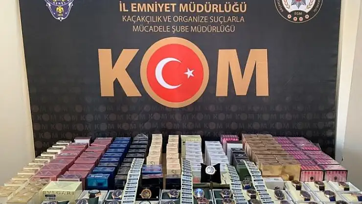 'Şüpheli araçtan kaçak eşyalar çıktı'