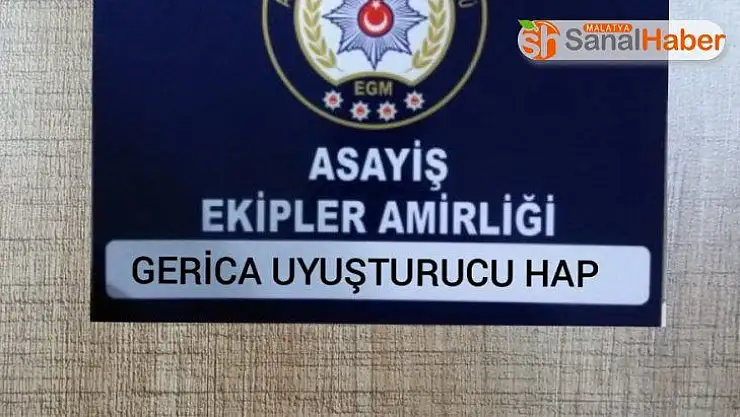 Şüpheli araçtan uyuşturucu hap ele geçirildi