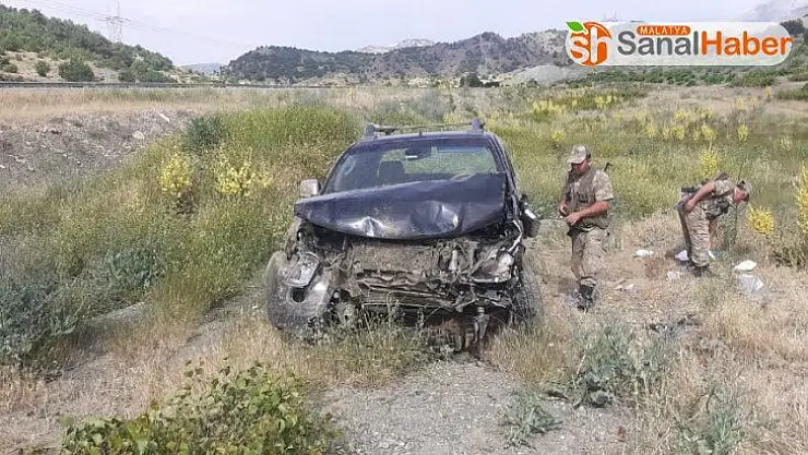 Takla atan hafif ticari aracın sürücüsü ağır yaralandı
