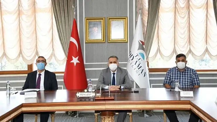 'Tarihi Hoca Ömer Camisi yeniden inşa ediliyor'