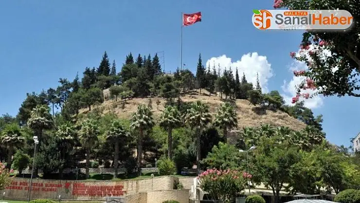 Tarihi Maraş Kalesi'nde çevre düzenlemesi