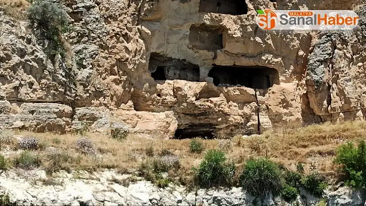 Taş evler turizme kazandırılmayı bekliyor