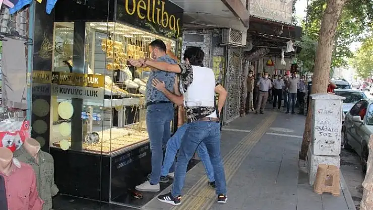 'Tatbikatı gerçek sandılar'