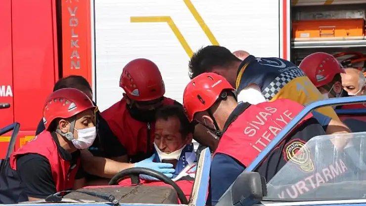 'Tatbikatta Azerbaycan Bayrağı açtılar'