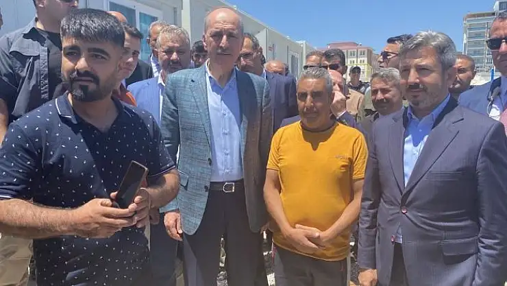'TBMM Başkanı Numan Kurtulmuş, depremzedelerle bir araya geldi'