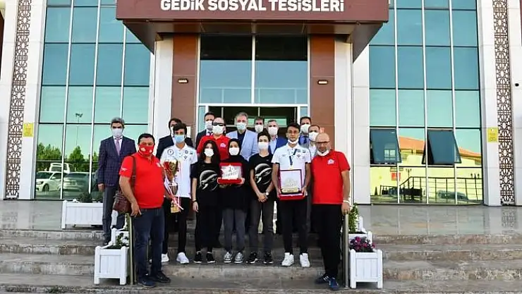 'Teknofest2020´nin birincilerine ziyaret'