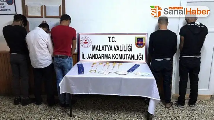 Malatya´da kendilerini savcı ve polis olarak tanıtarak dolandırıcılık yapanlar yakalandı