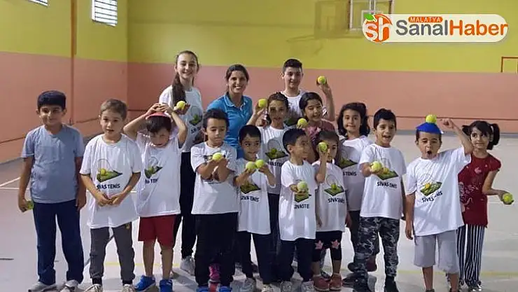 Tenis yaz okulu tam gaz