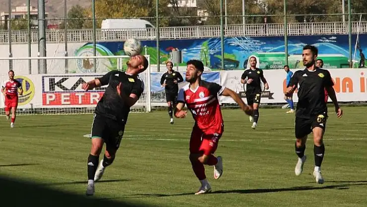 'TFF 2. Lig: Sivas Belediyespor: 2 - Esenler Erokspor: 3'