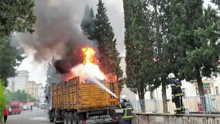 'Tırdaki atıklar yangına neden oldu'