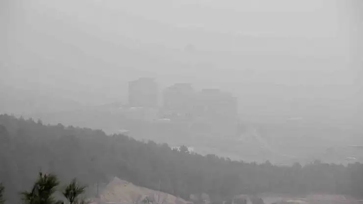 'Toz bulutu Adıyaman´ı esir aldı'