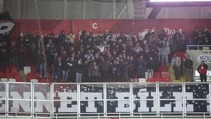 'Trabzonspor taraftarları takımını yalnız bırakmadı'