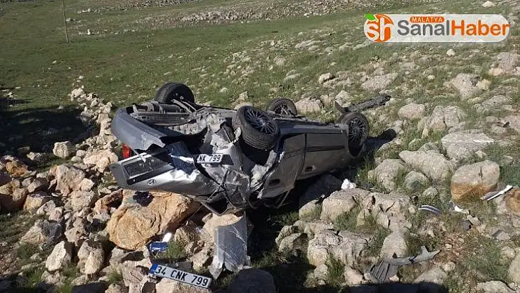 Trafik kazası, 1 ağır 4 yaralı