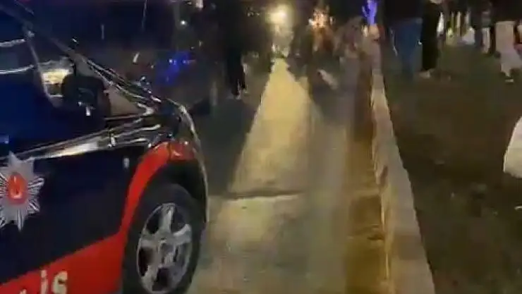 'Trafikte yol verme kavgası: 3 gözaltı'