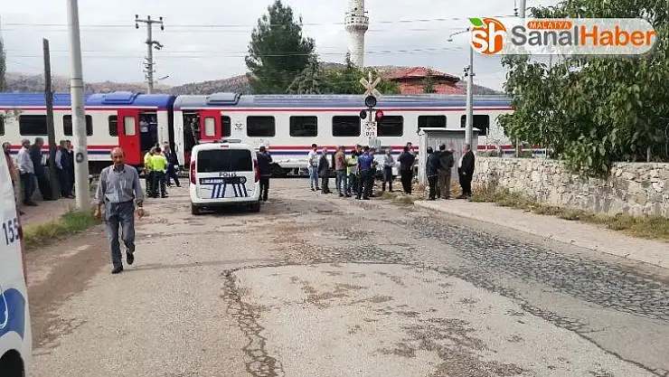 Tren yayaya çarptı