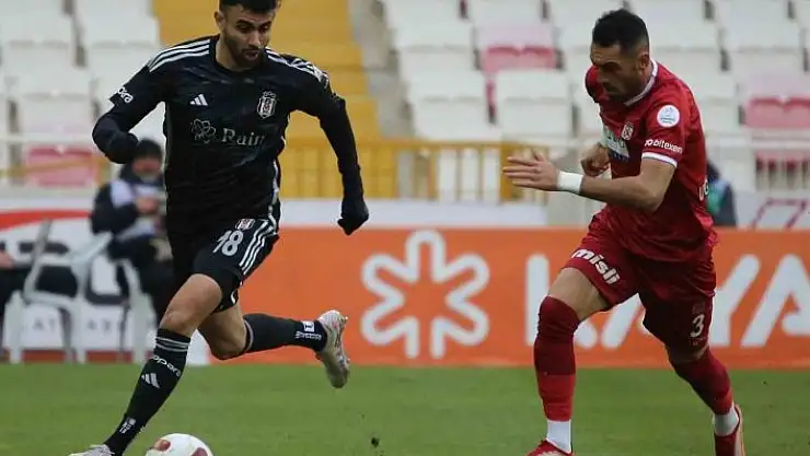 'Trendyol Süper Lig: Sivasspor: 1 - Beşiktaş: 0 (Maç devam ediyor)'
